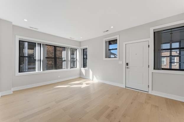 7516 N Eastlake Ter Unit 1