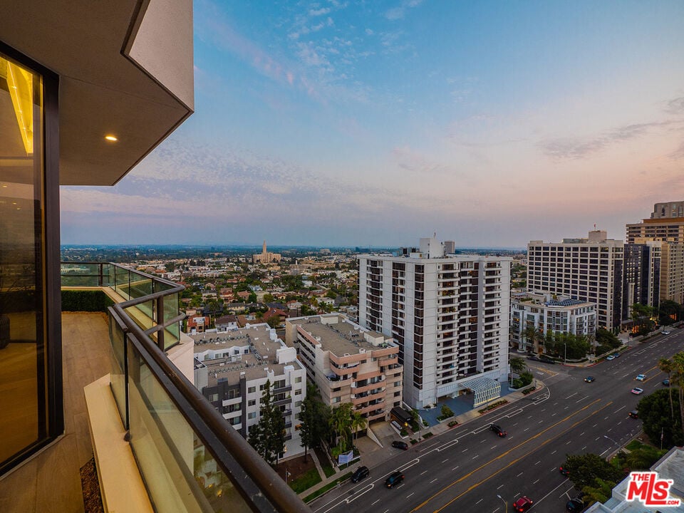10601 Wilshire Blvd Unit: 1703