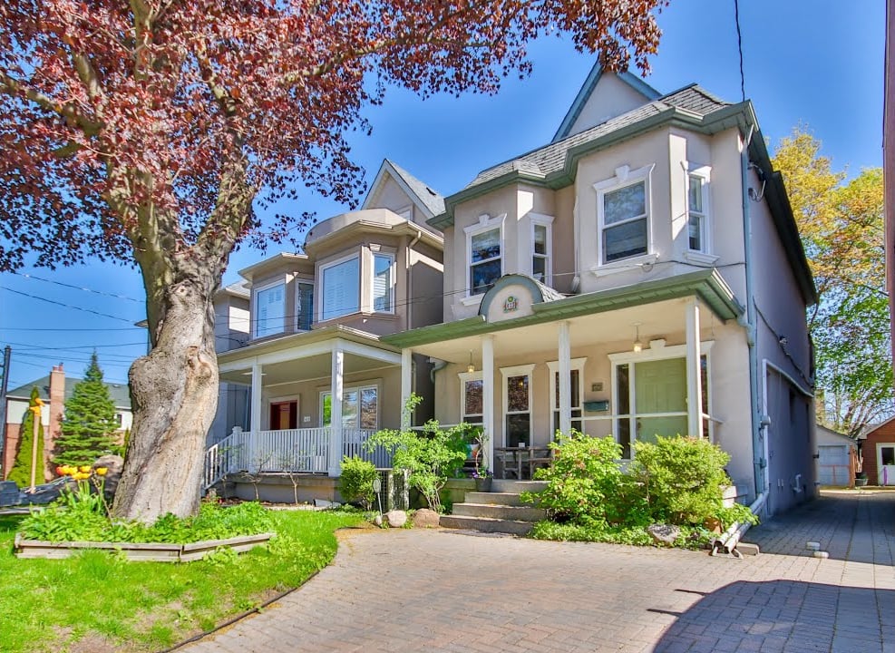 423 Manor Road, Toronto