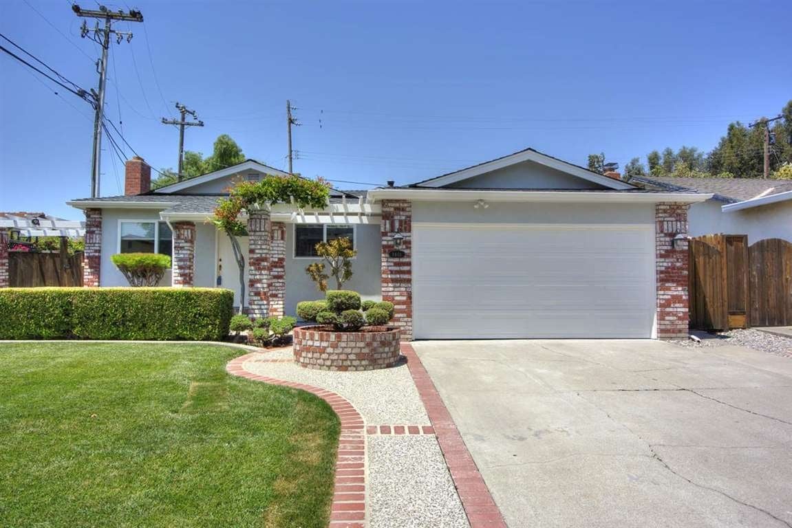 1401 Fontainbleu Ave