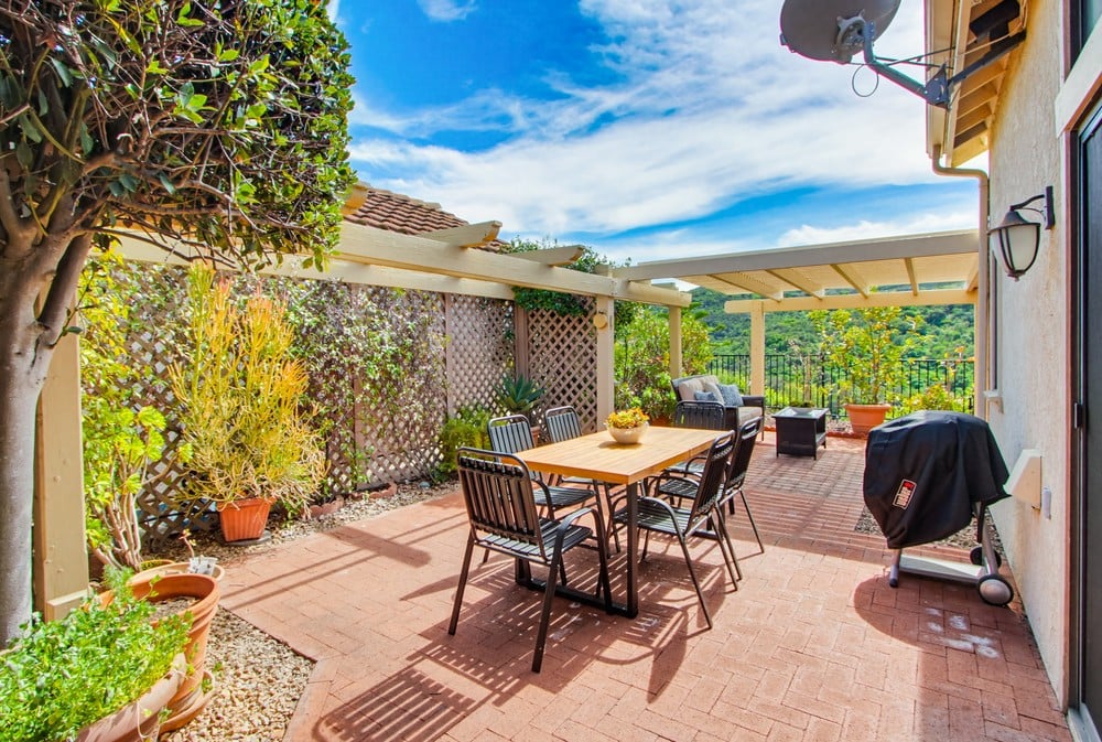 28782 Vista Valley Dr