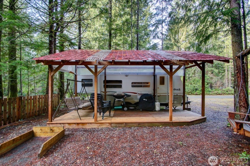 98 1 Goldrush Road