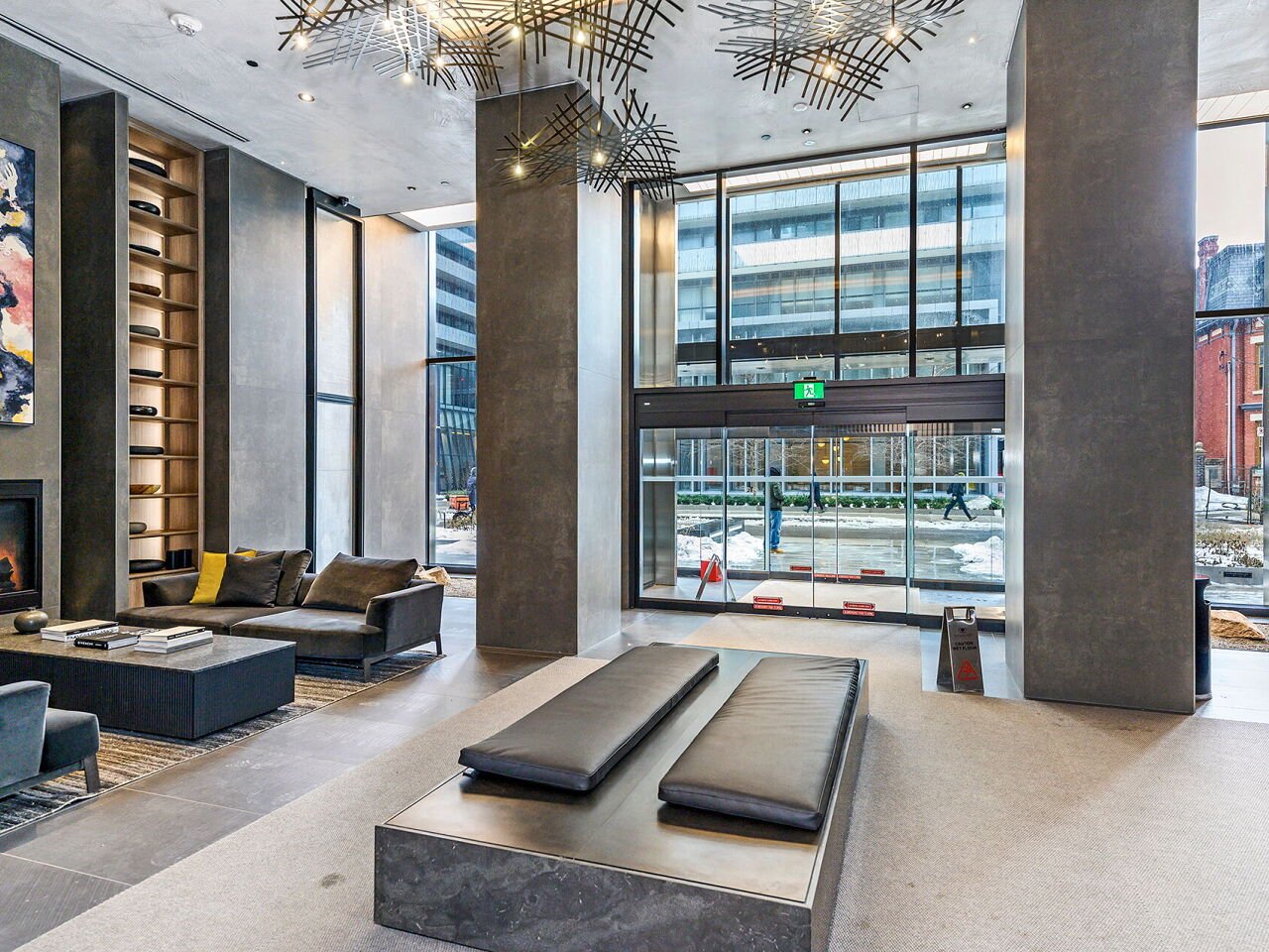 55 Charles St E Unit: 2604