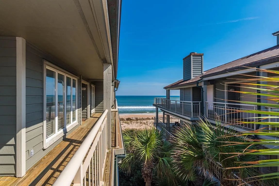 186 Sea Hammock Way