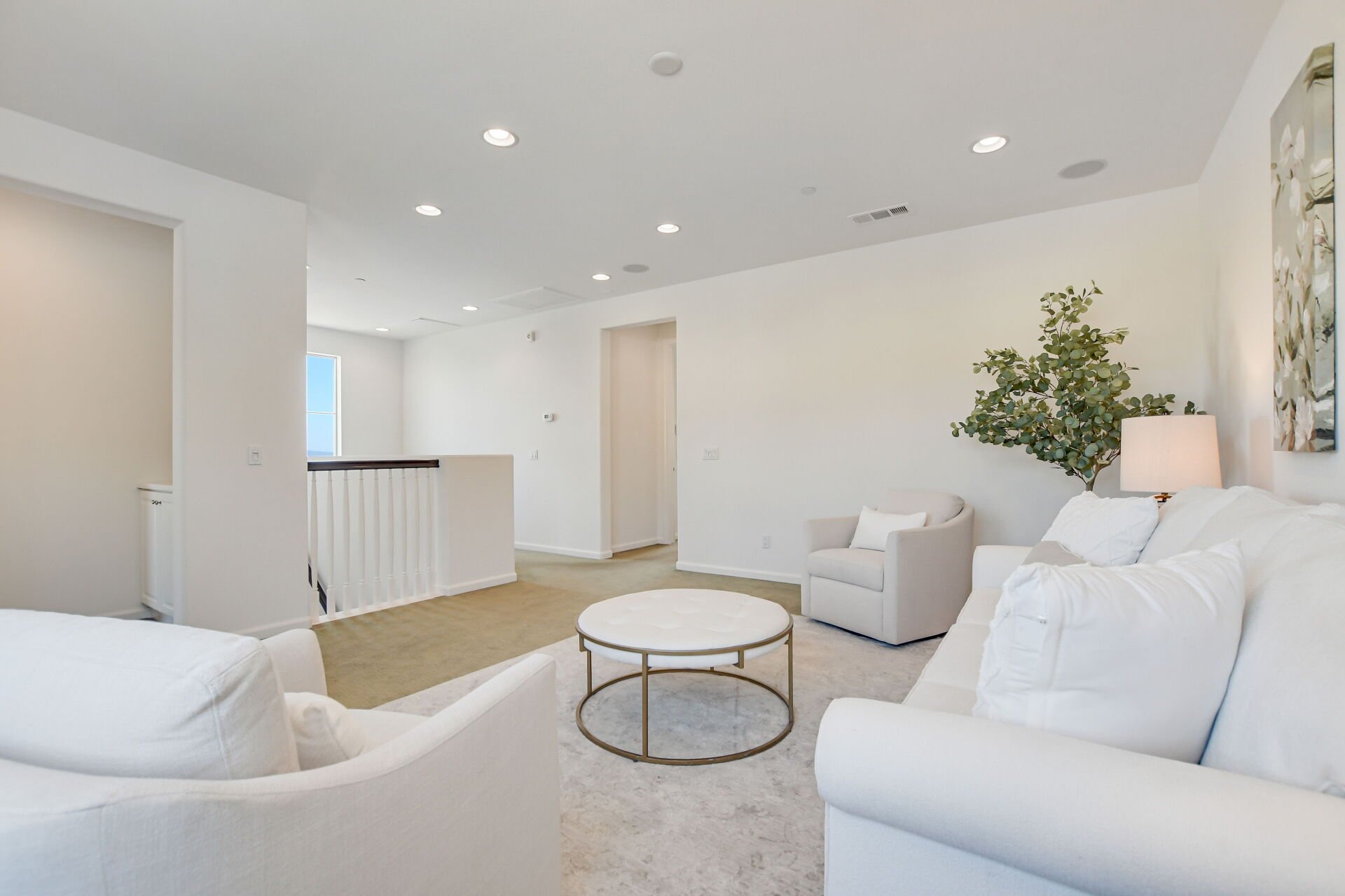 864 E Manresa Drive