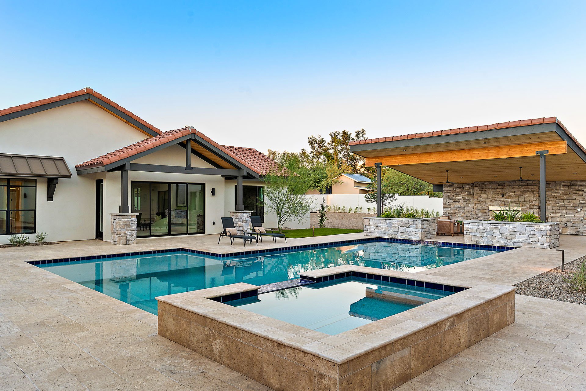 12612 E MOUNTAIN VIEW Road
