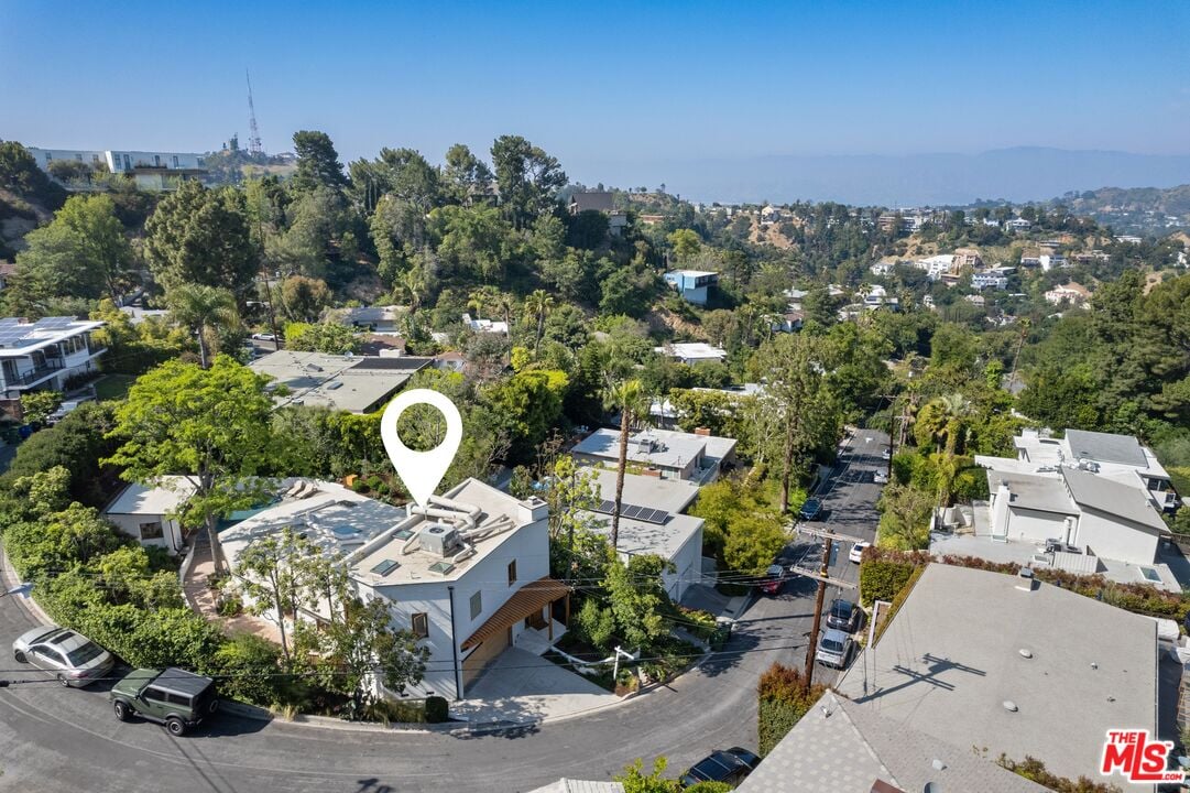 Sunset Crest Dr, 90046