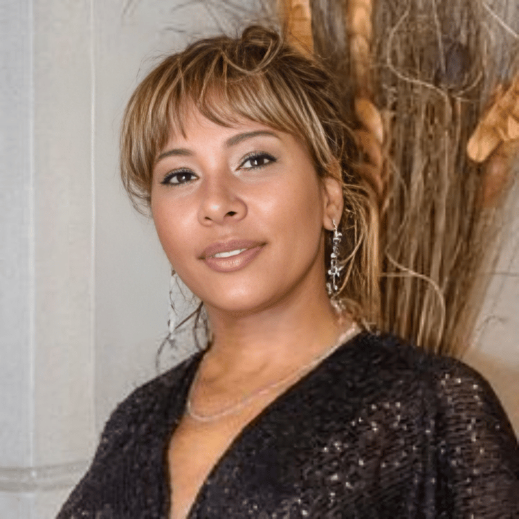 Diana Grace Virginia Real Estate Agent Headshot