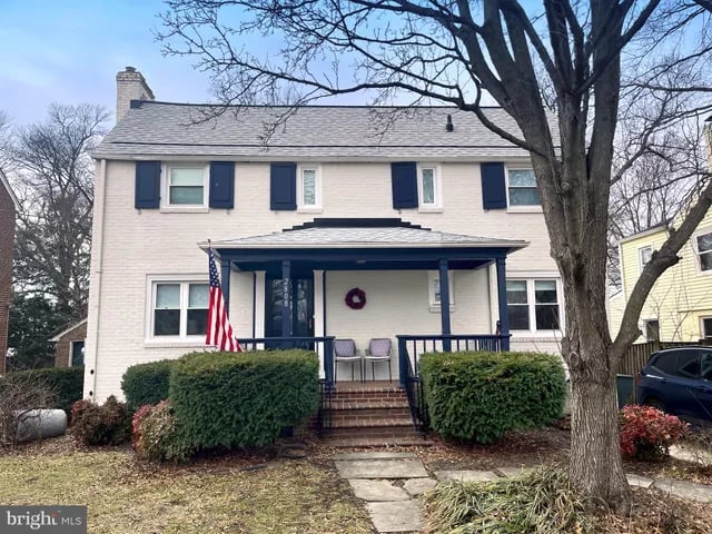 2808 Davis Ave
