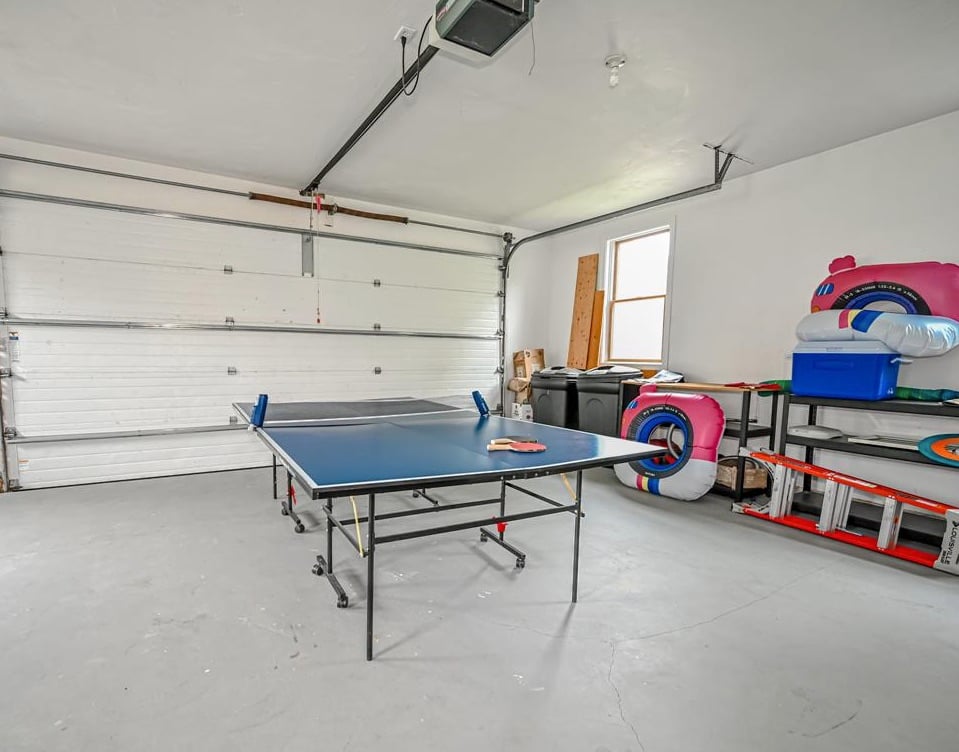 47 Schoolhouse Rd