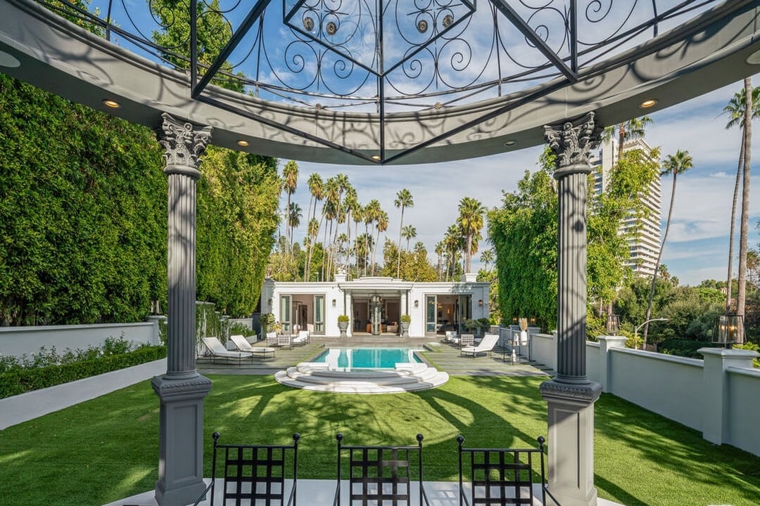 Noble Villa