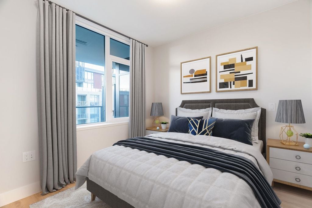 8533 River District Crossing, #806