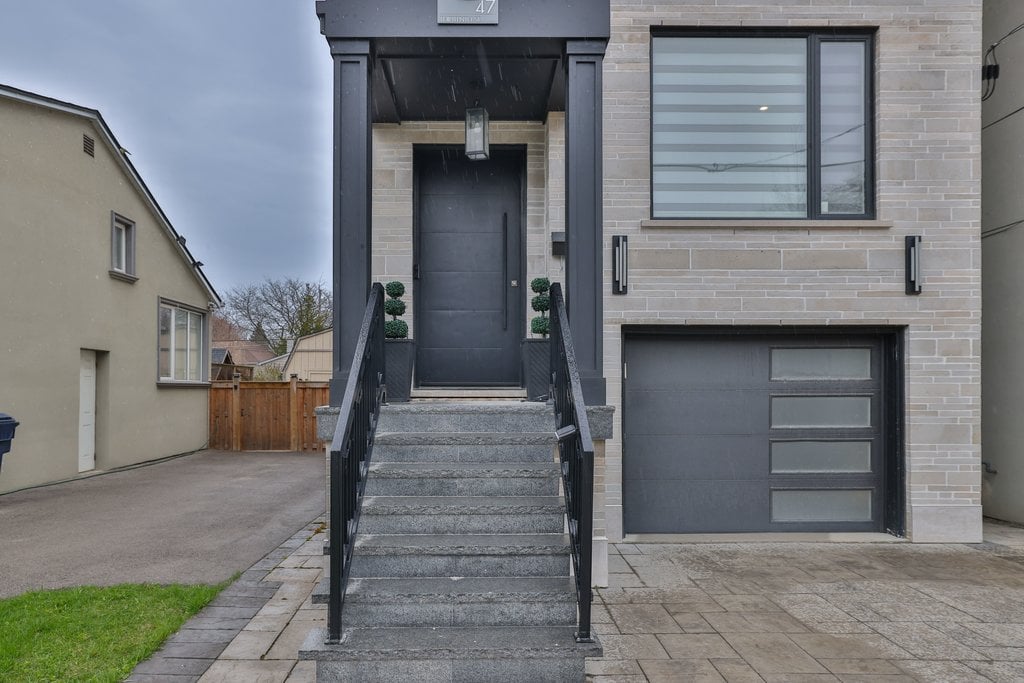 47 Thirteenth St