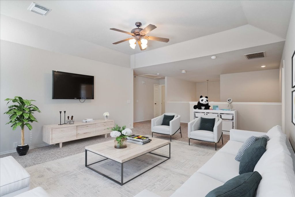 10937 Colonel Winn Loop
