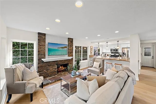 21496 Camino Papal