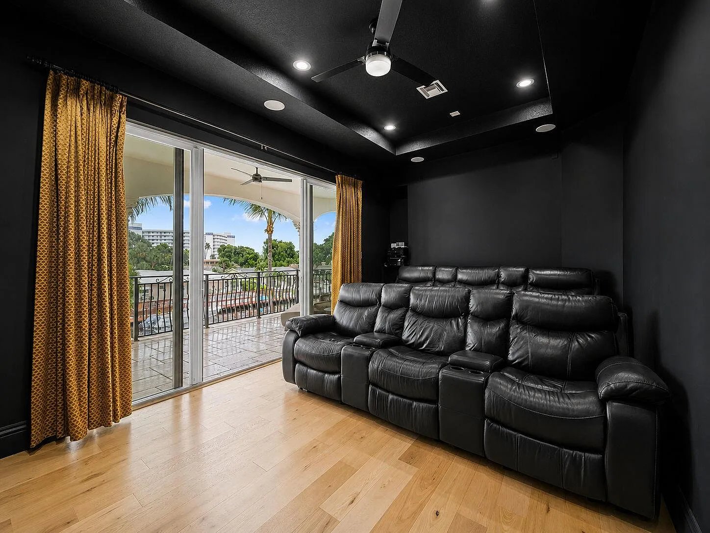 1261 NE 27th Wy