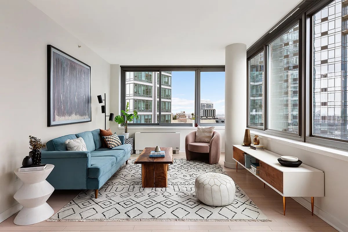 230 Ashland Place #18D