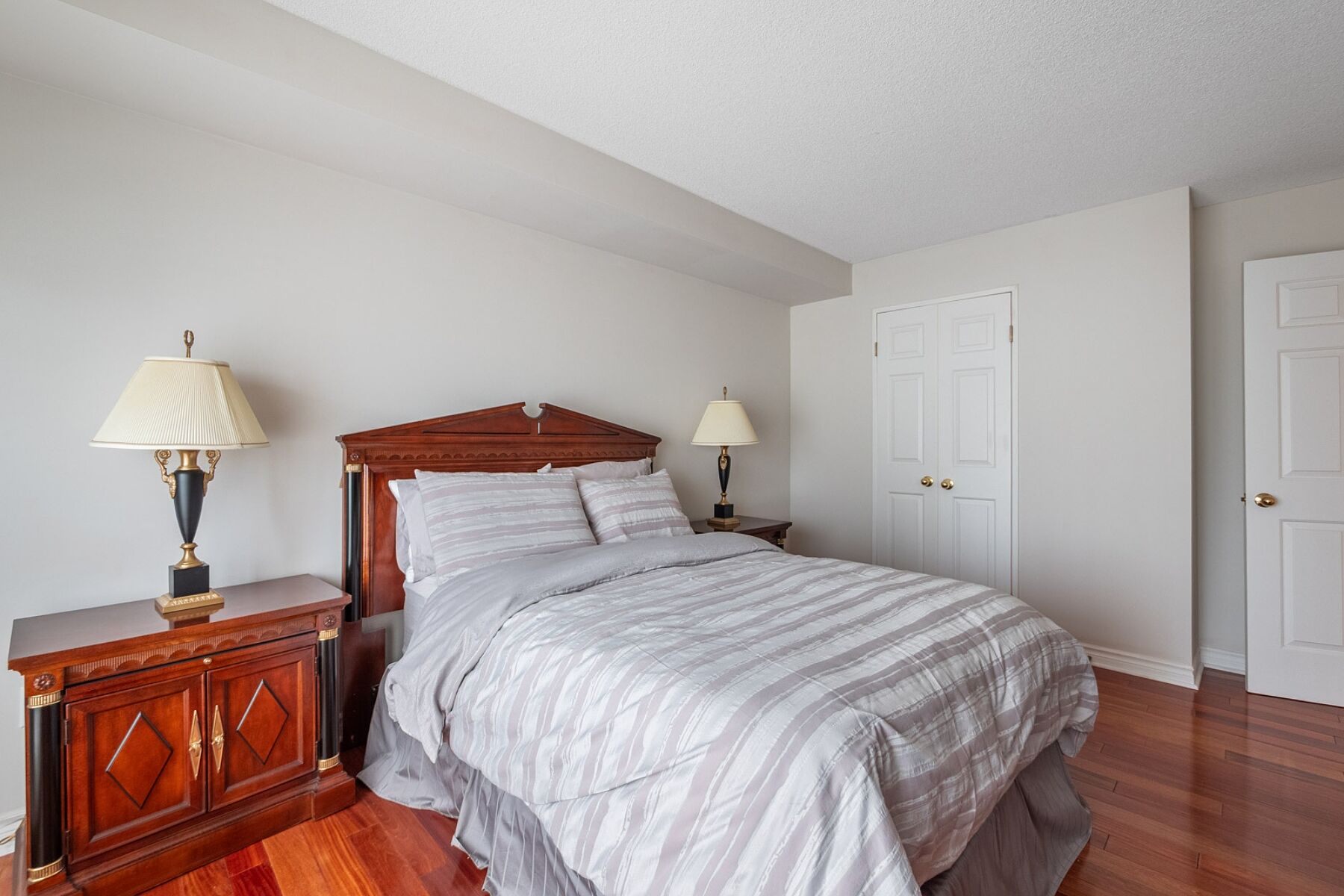 101 Subway Cres #311