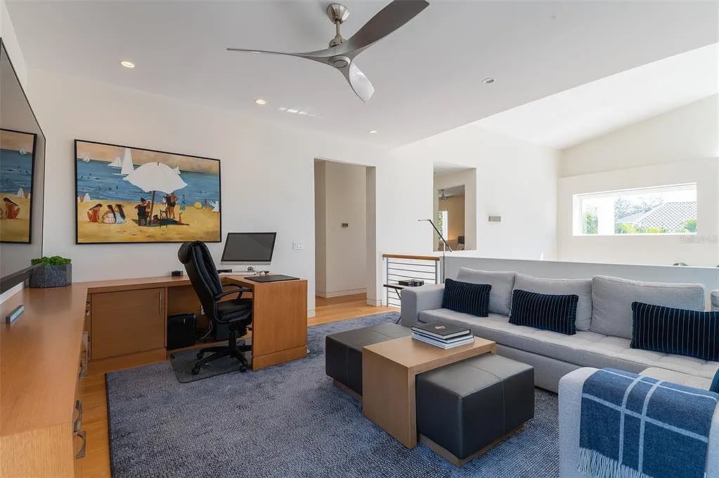 3560 Bayou Cir
