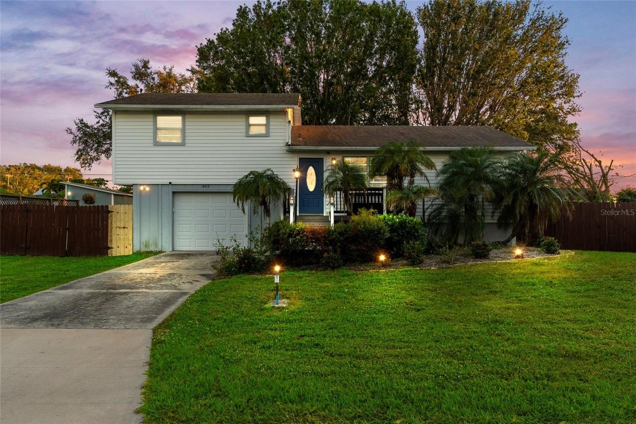 403 48th Street Ct W