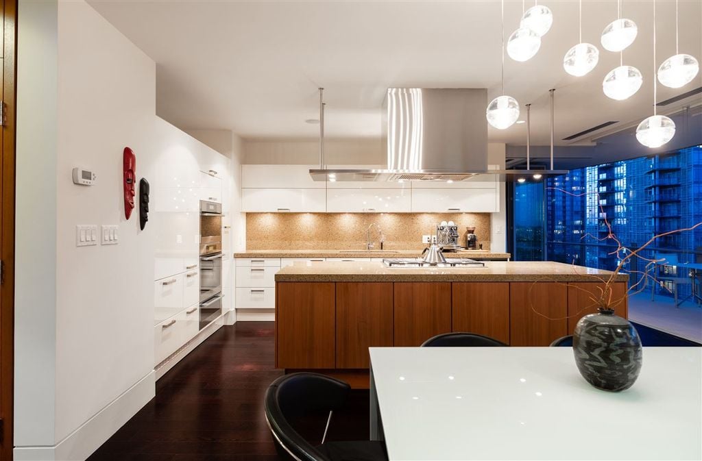 1560 Homer Mews, #1502