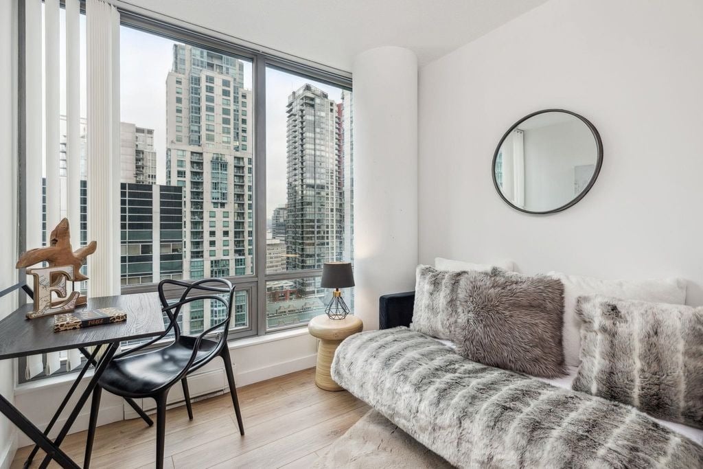 1288 W Georgia St, #1202