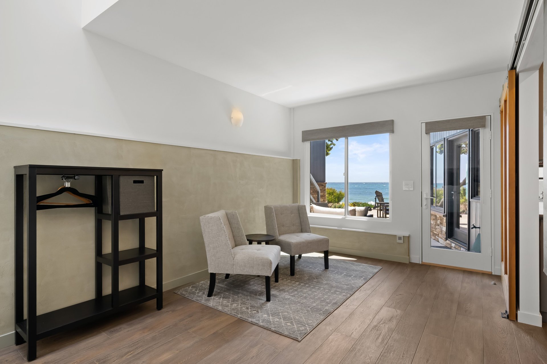 Striking Design on Cambria’s Coastline