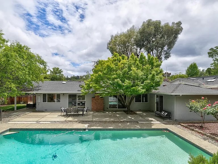 2220 Ancora Ct