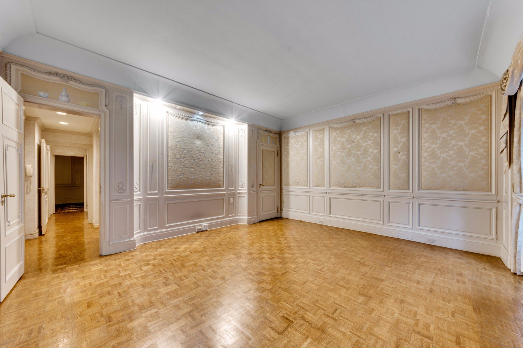  475 Park Avenue, #4A
