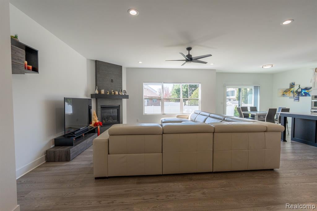 34421 Ann Arbor Trail
