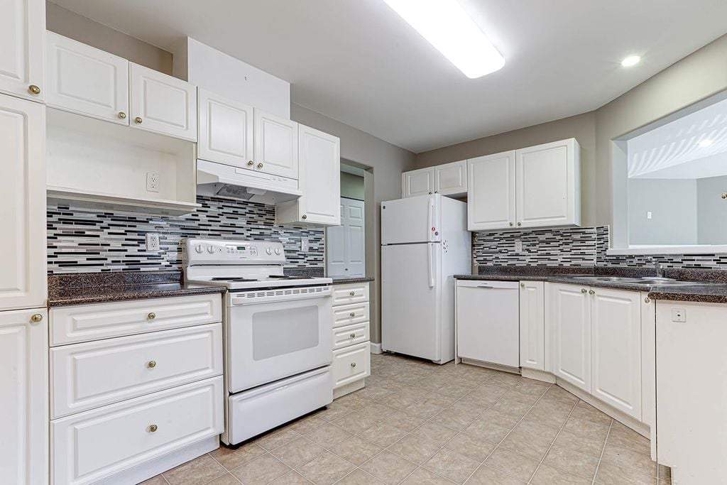 1460 Pemberton Ave, #101
