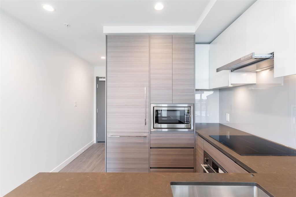 13655 Fraser Hwy, #602