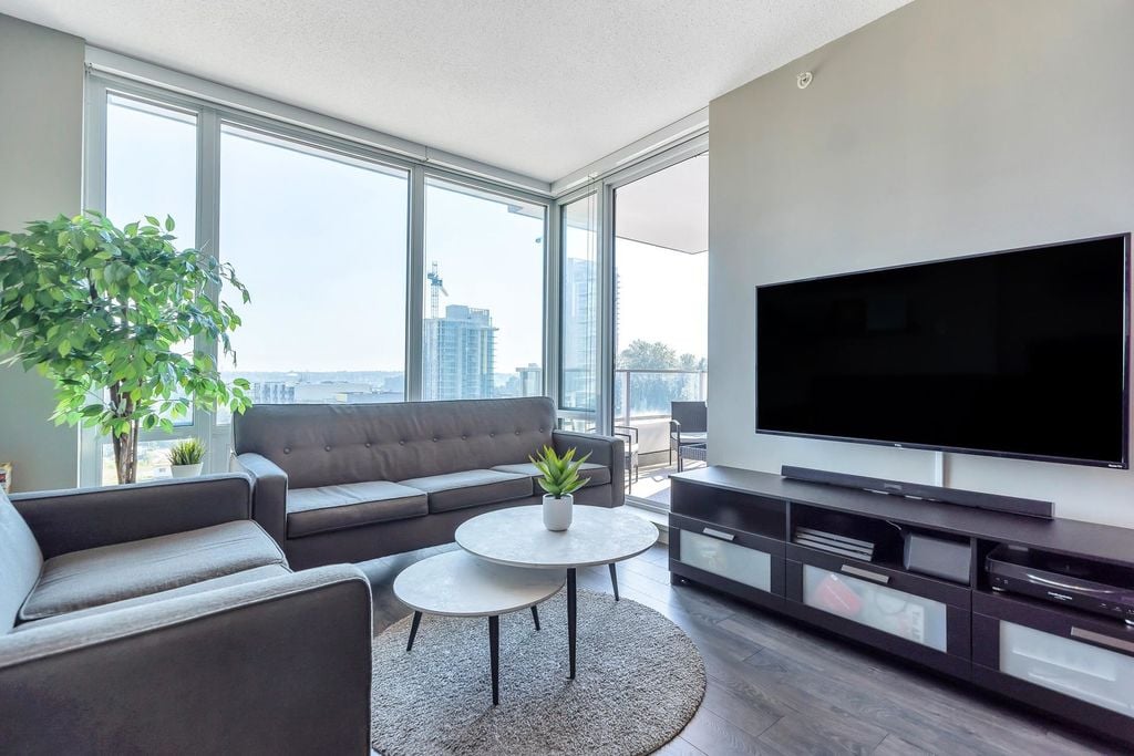 680 Seylynn Cres, #704