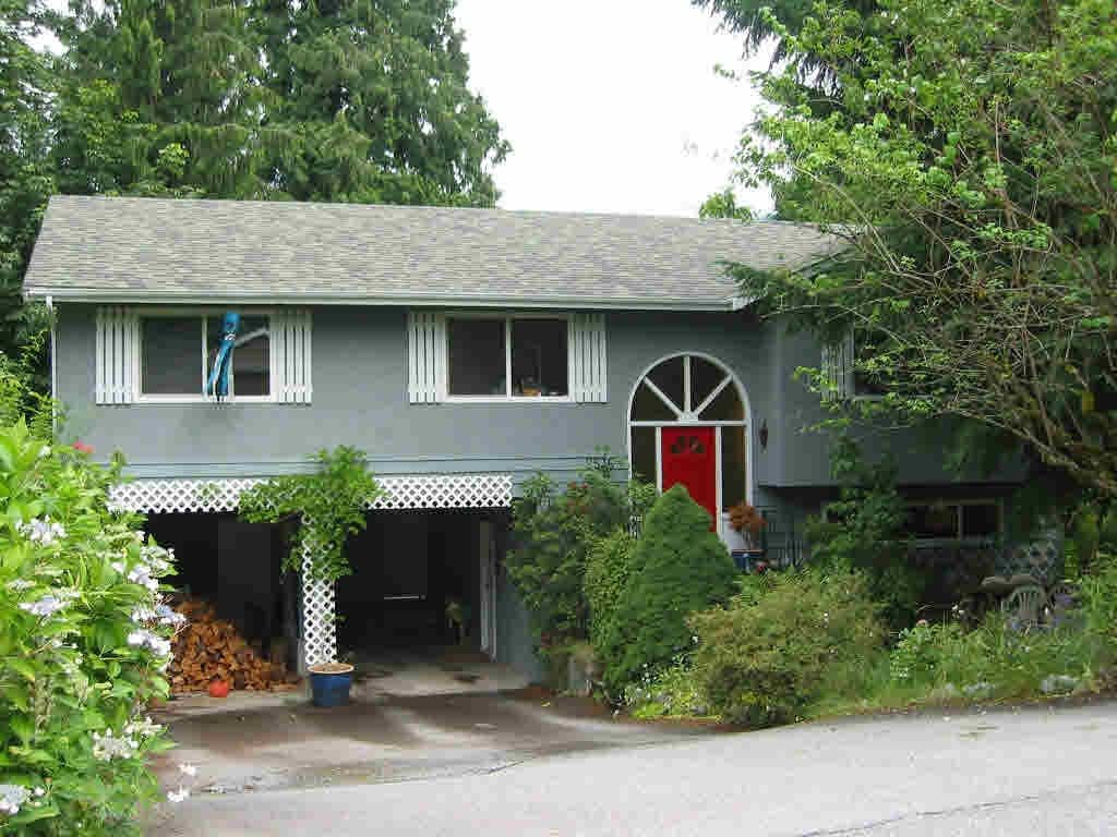 2536 Jura Cres