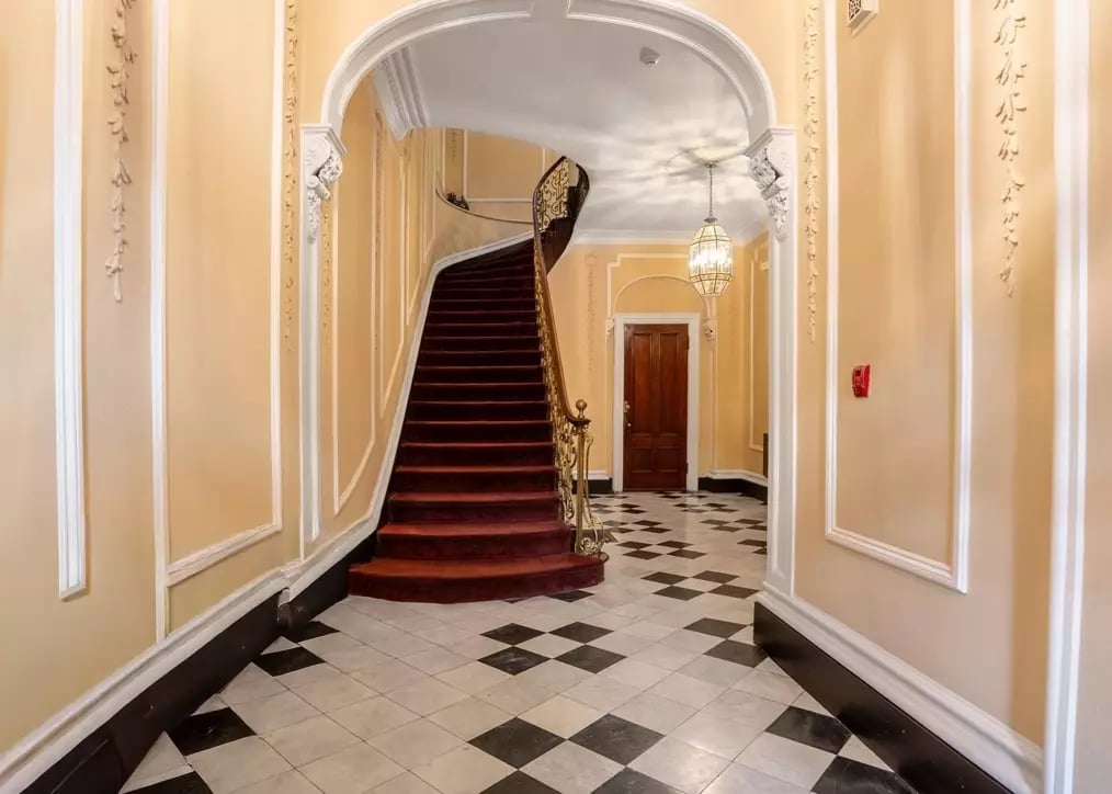127 Beacon St #32