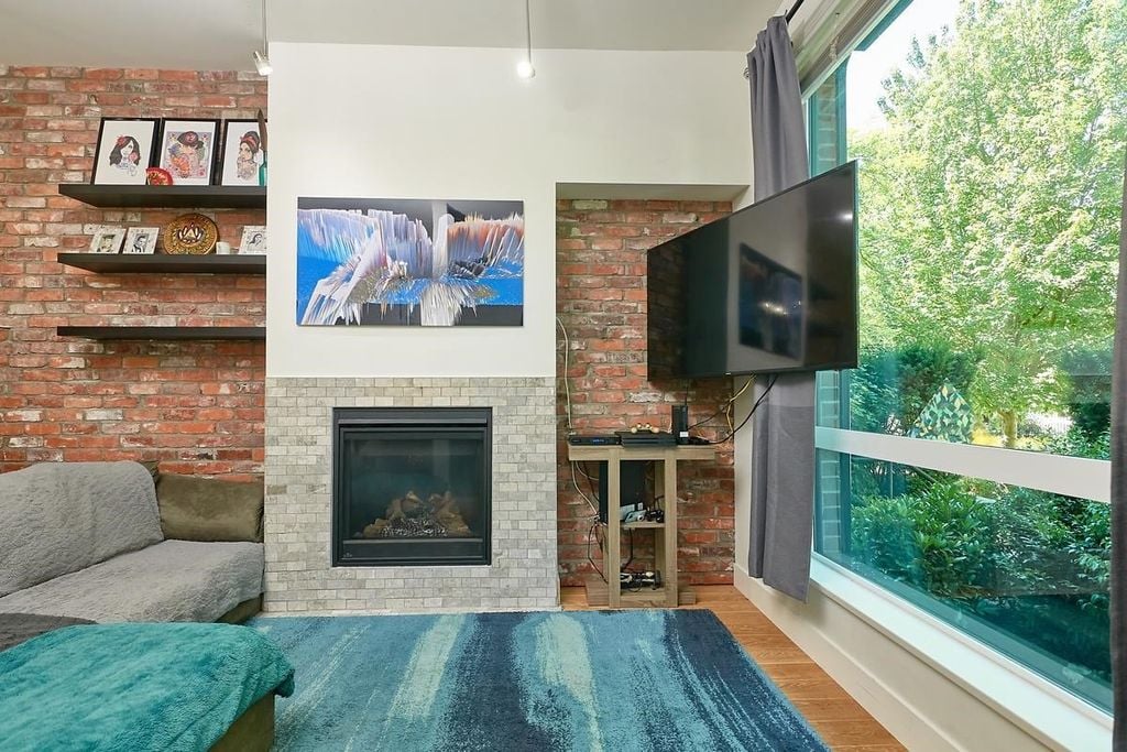230 Salter St, #2