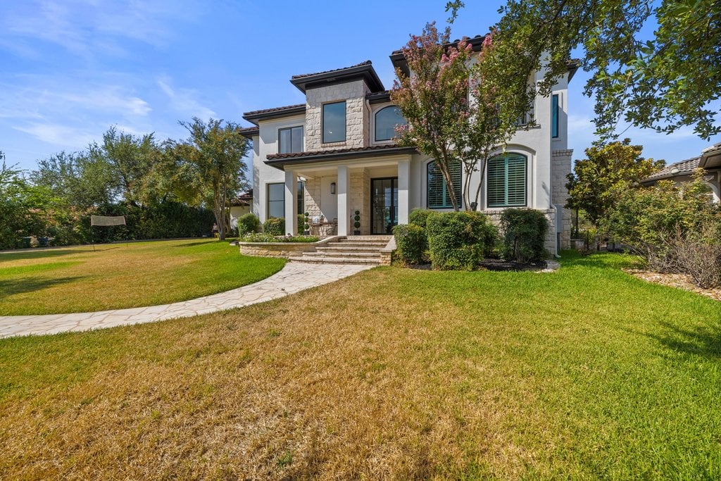 34 Autumn Oaks