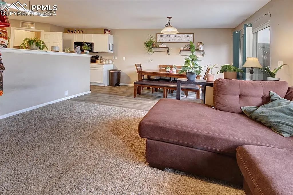 12866 Oakland Hills Rd