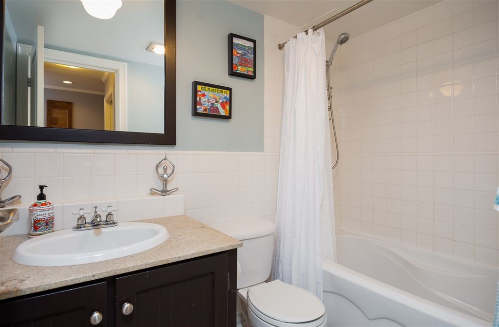 1750 W 10th Ave, #203