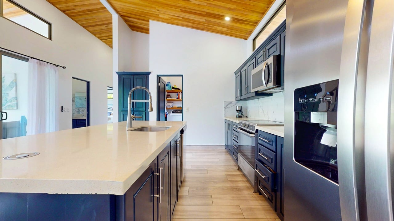 Modern 3BR Home in Highly Desirable Gated Community in Ojochal Costa Rica