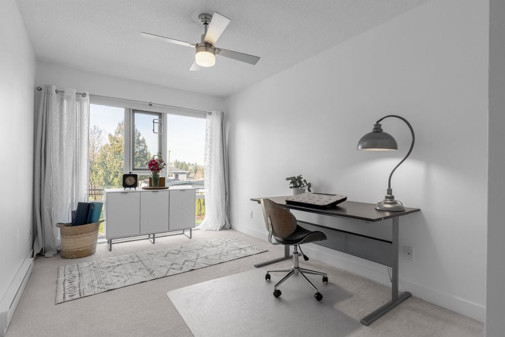 4550 Fraser St, #206