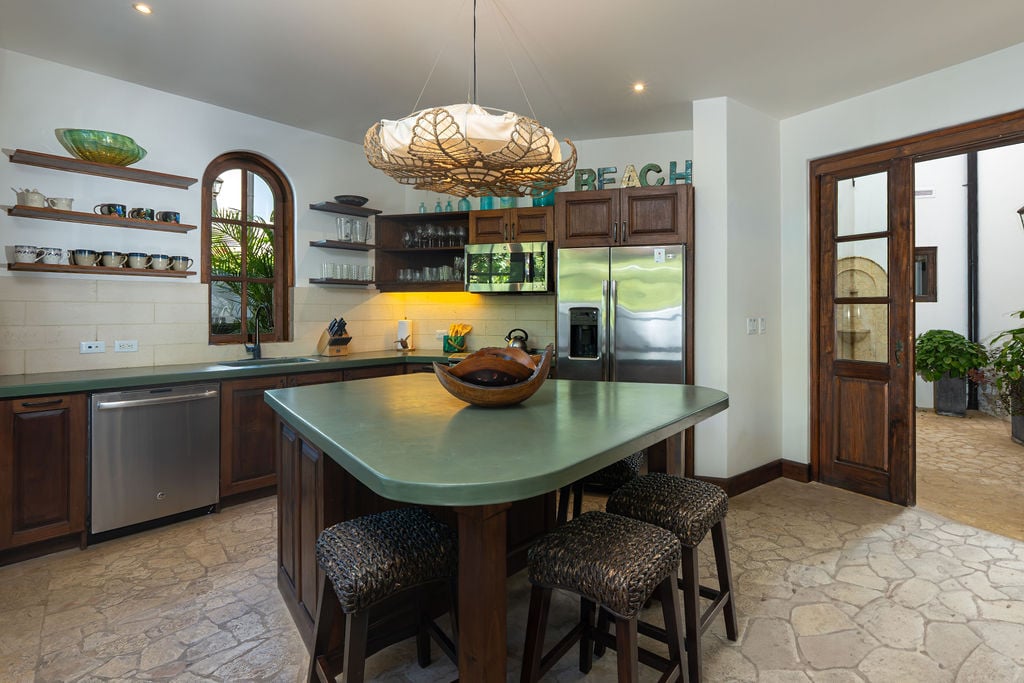 10 Plaza Carlota | Stylish 2-Bedroom Condo with Private Plunge Pool in Prime Las Catalinas