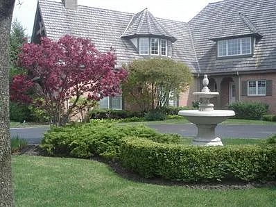 145 Evergreen Ln