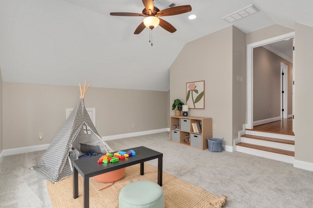 8031 Sundance Cir