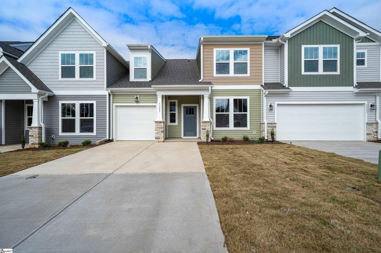 1329 Summer Gold Way
