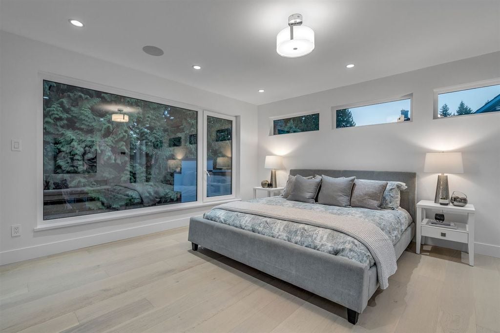 1415 Woods Dr
