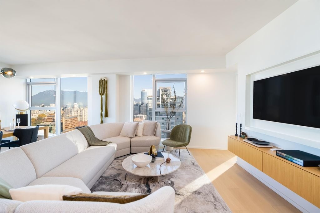 889 Pacific St, #3003