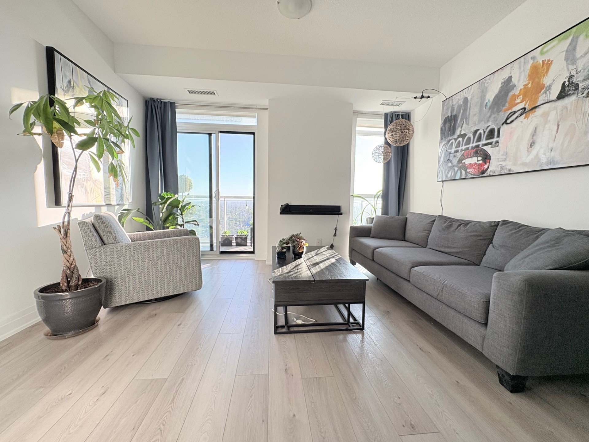 251 Manitoba Street, Toronto Unit: 2208