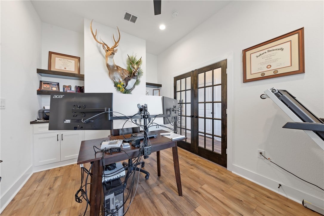 9948 Bridlewood Ln