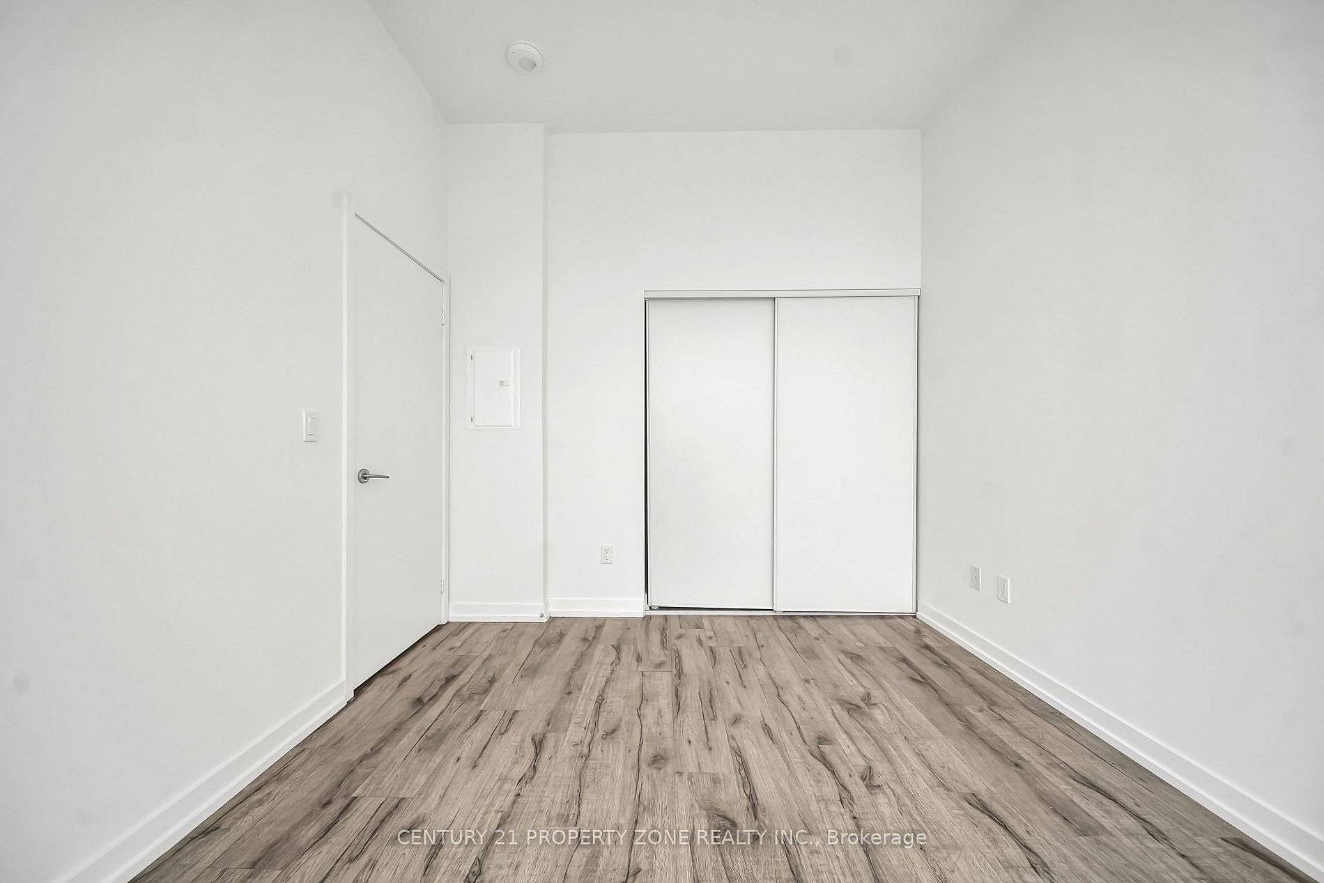 PERFECT SUITE FOR PENTHOUSE LIVING